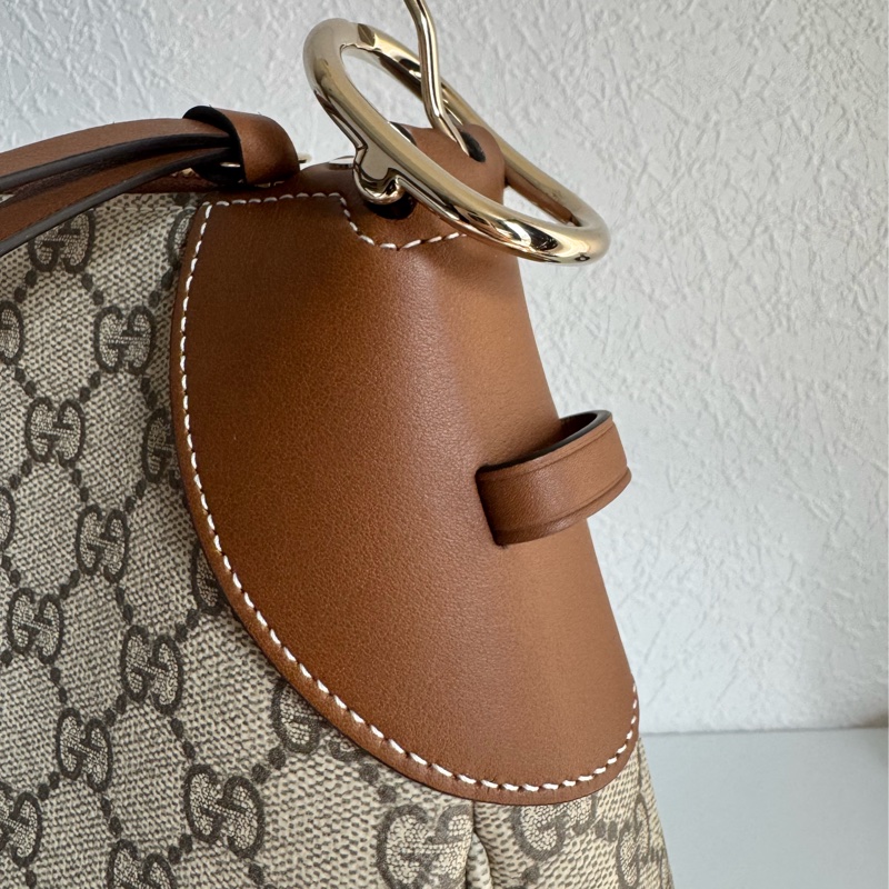 Gucci滿版老花拼焦糖皮革肩背包-21