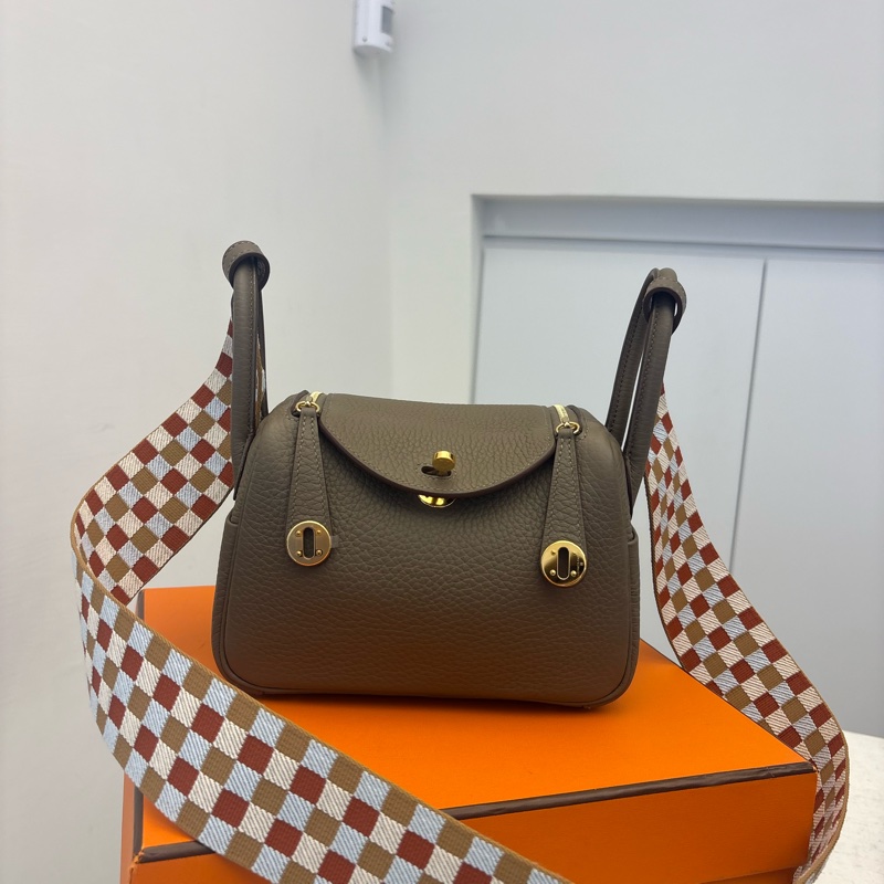 Hermes大象灰金扣編織背袋mini Lindy-4