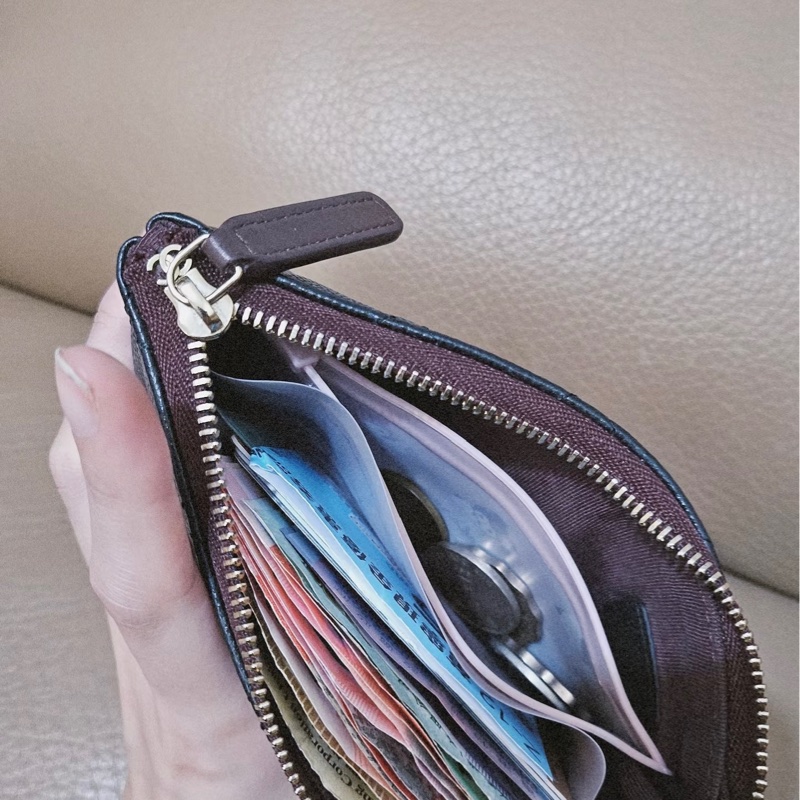 香奈兒 Chanel ㄧ字零錢包 黑金 荔枝牛皮 /收納袋/ 卡包 晶片款-5