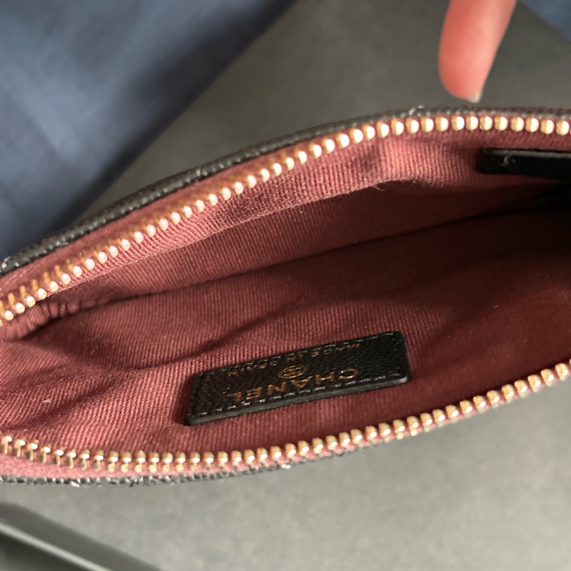 香奈兒 Chanel ㄧ字零錢包 黑金 荔枝牛皮 /收納袋/ 卡包 晶片款-13