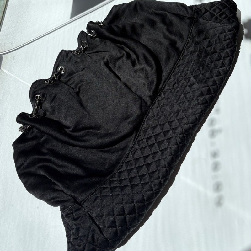 Chanel 銀鍊黑色緞布菱格肩側大包-5