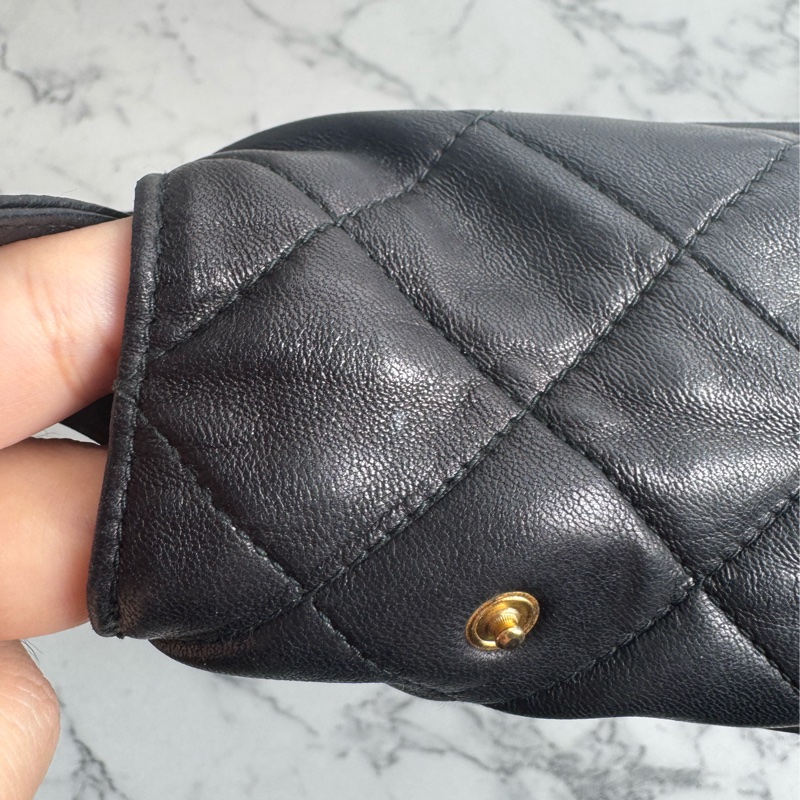 chanel黑菱格拉鏈方形肩背包-26