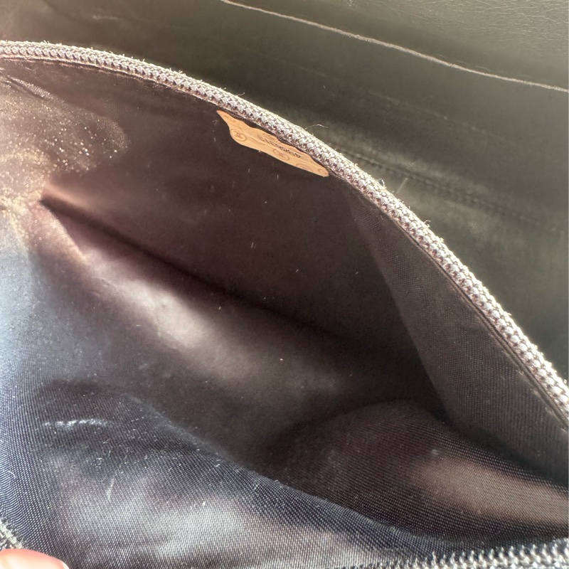 chanel黑菱格拉鏈方形肩背包-54