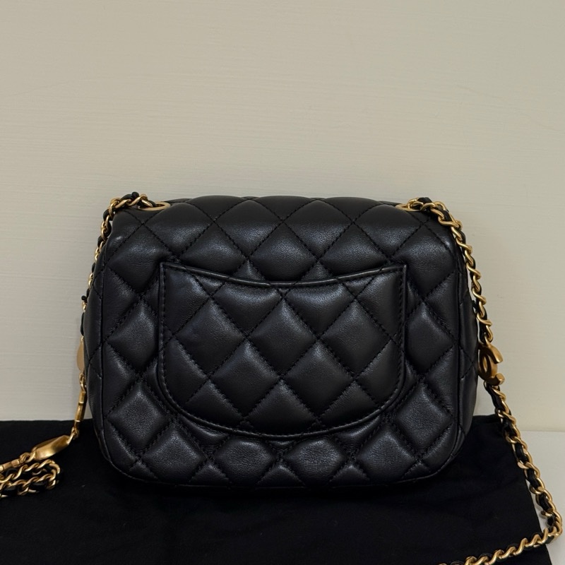 Chanel 2022年愛心琺瑯方胖-2