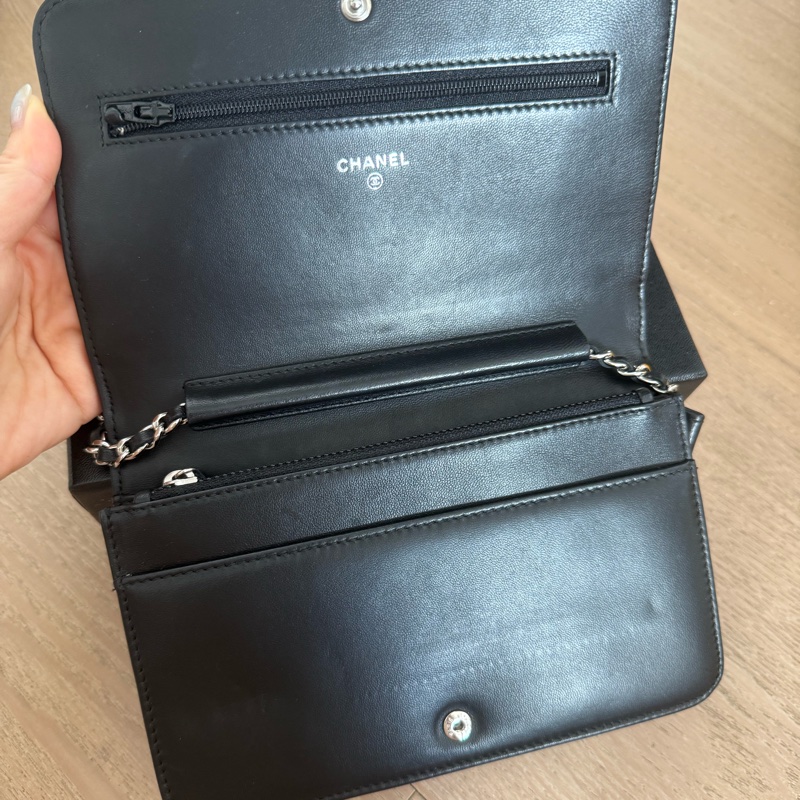 Chanel wallet on chain-14