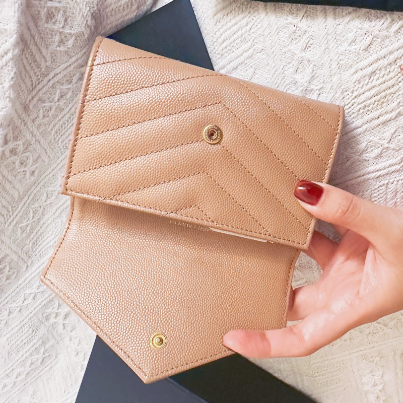 YSL經典款✨鮭魚仙女粉荔枝牛皮卡夾錢包-4