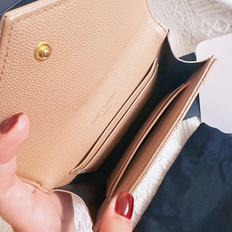 YSL經典款✨鮭魚仙女粉荔枝牛皮卡夾錢包-15