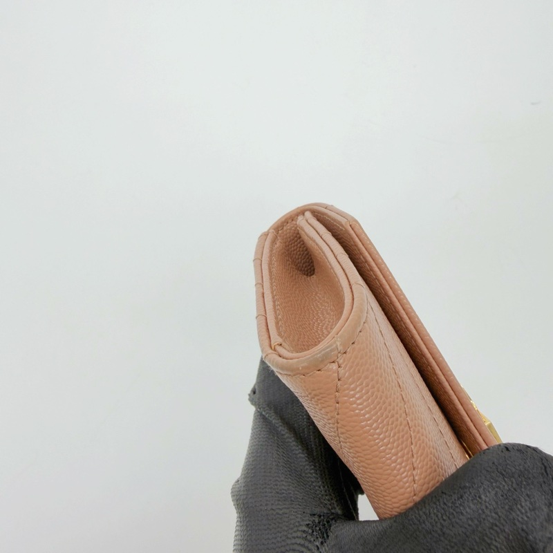 YSL經典款✨鮭魚仙女粉荔枝牛皮卡夾錢包-22