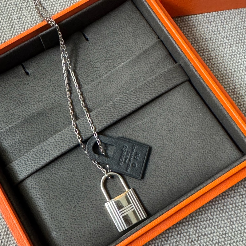 Hermes O’kelly 黑銀項鍊-1