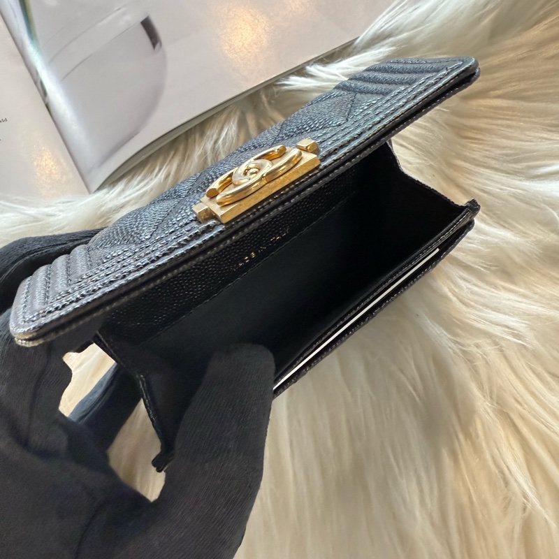 香奈兒 Boy金釦卡包-6