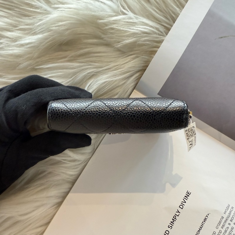 香奈兒 經典雙C黑金拉鏈零錢包-4