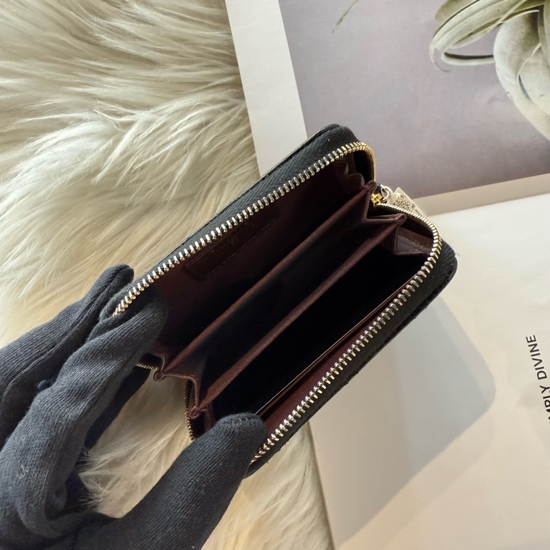 香奈兒 經典雙C黑金拉鏈零錢包-5