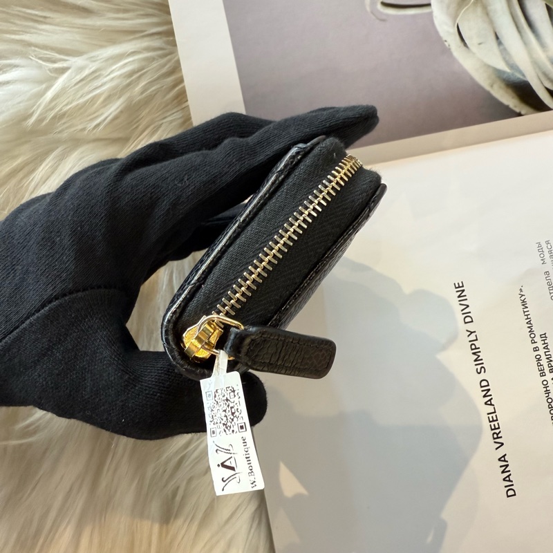 香奈兒 經典雙C黑金拉鏈零錢包-7