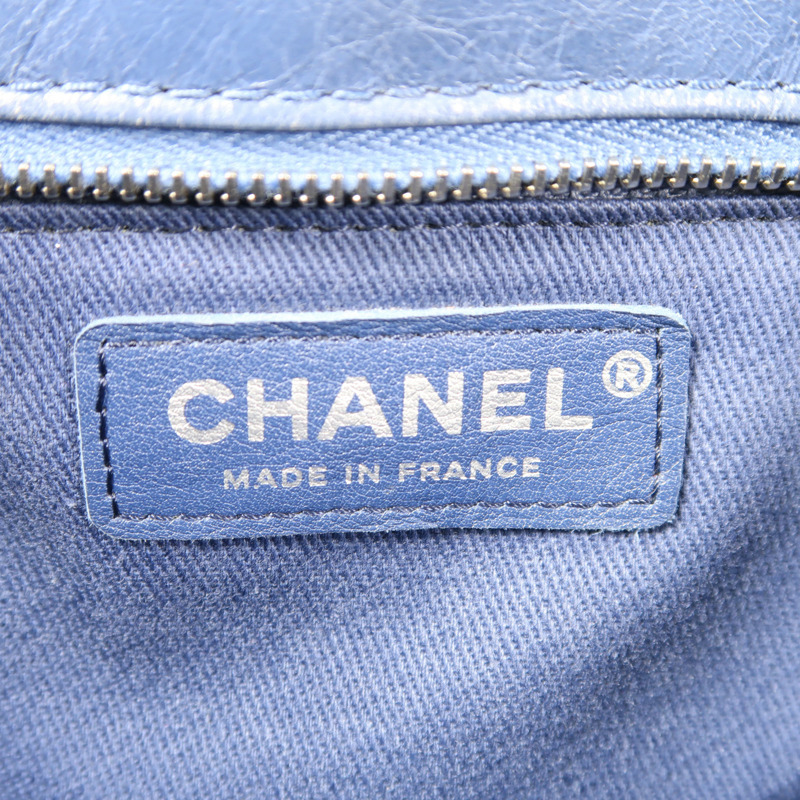 CHANEL 牛皮皮革Shoulder Bag銀扣肩背袋-5