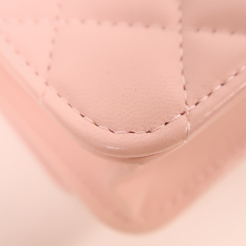 CHANEL 羊皮皮革WOC Wallet On Chain金扣鏈帶肩背袋-14