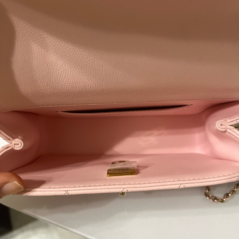 CHANEL 25S COCO 羊皮銀扣手柄櫻花粉-7