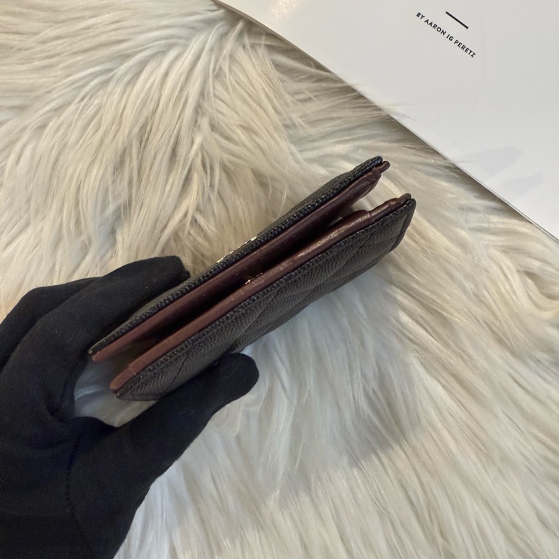 全新 香奈兒 經典雙C魚子醬對折短夾-8