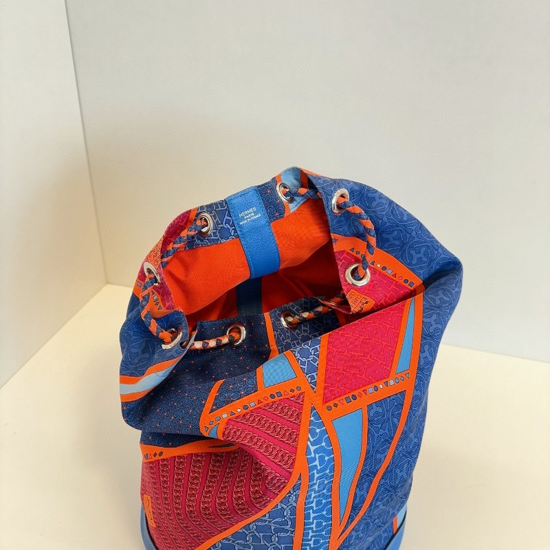 Hermes愛馬仕 橙藍撞色圓筒抽繩水桶包/雙肩包 夏日最佳絲巾包-4