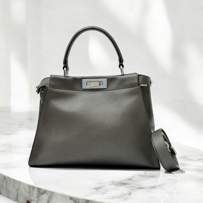 莉亞精品♡ Fendi peekaboo 灰色 近新美包-0