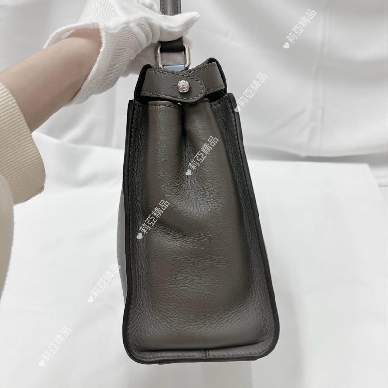 莉亞精品♡ Fendi peekaboo 灰色 近新美包-4