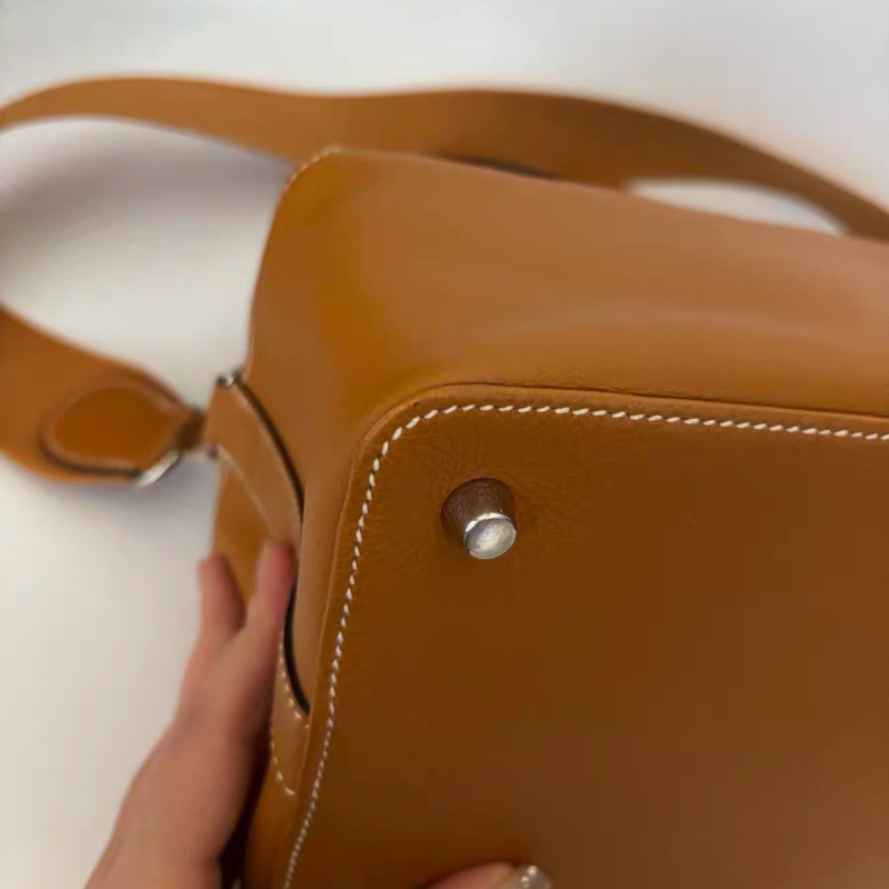 愛馬仕 芝麻色 toolbox 20 牛奶盒子20 銀扣 A刻 有肩帶-5