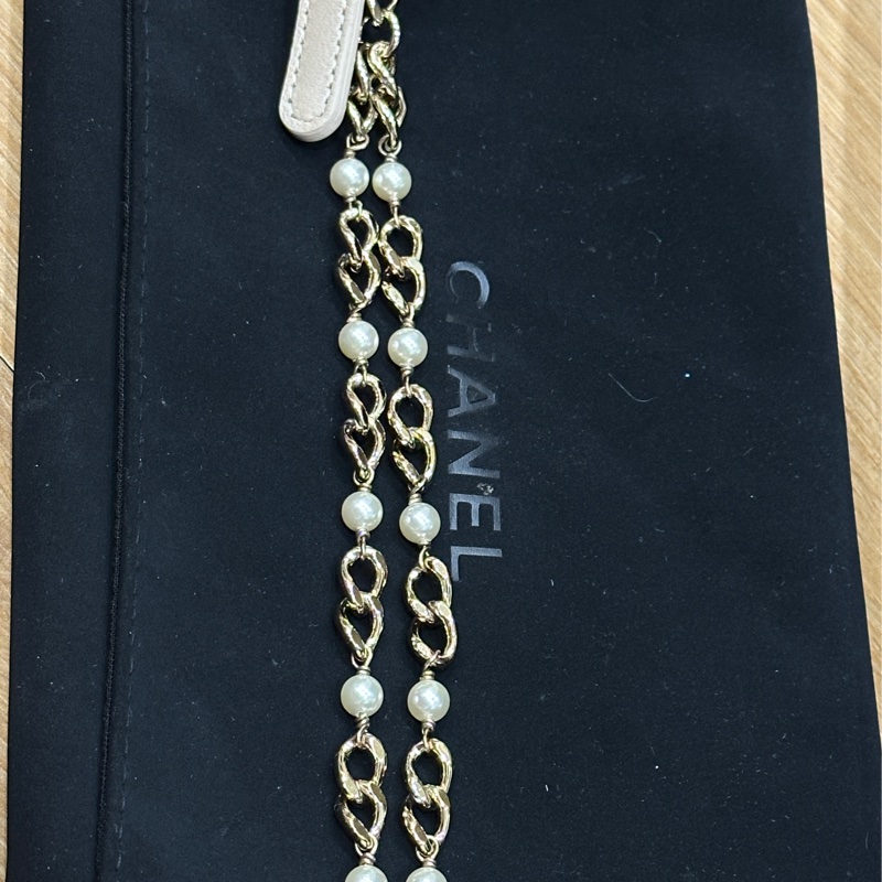 🎄冬日質感 聖誕 CHANEL 香奈兒 香檳金 小羊皮 珍珠鏈條 拉鍊長夾 喜歡來議價❤️-27