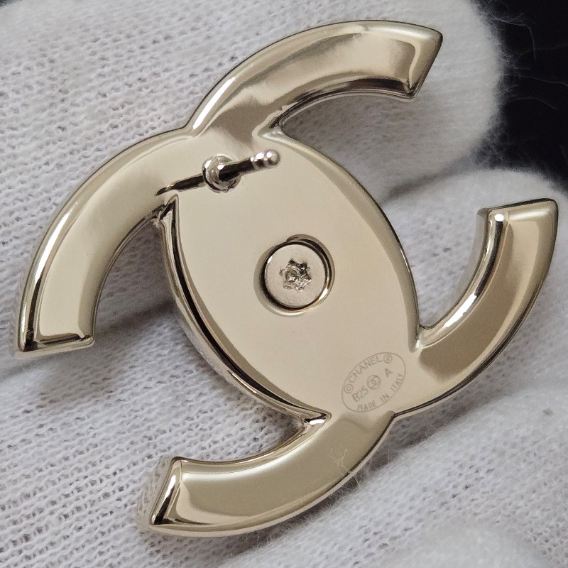 香奈兒 Chanel 書包釦金色雙C logo 耳環-17