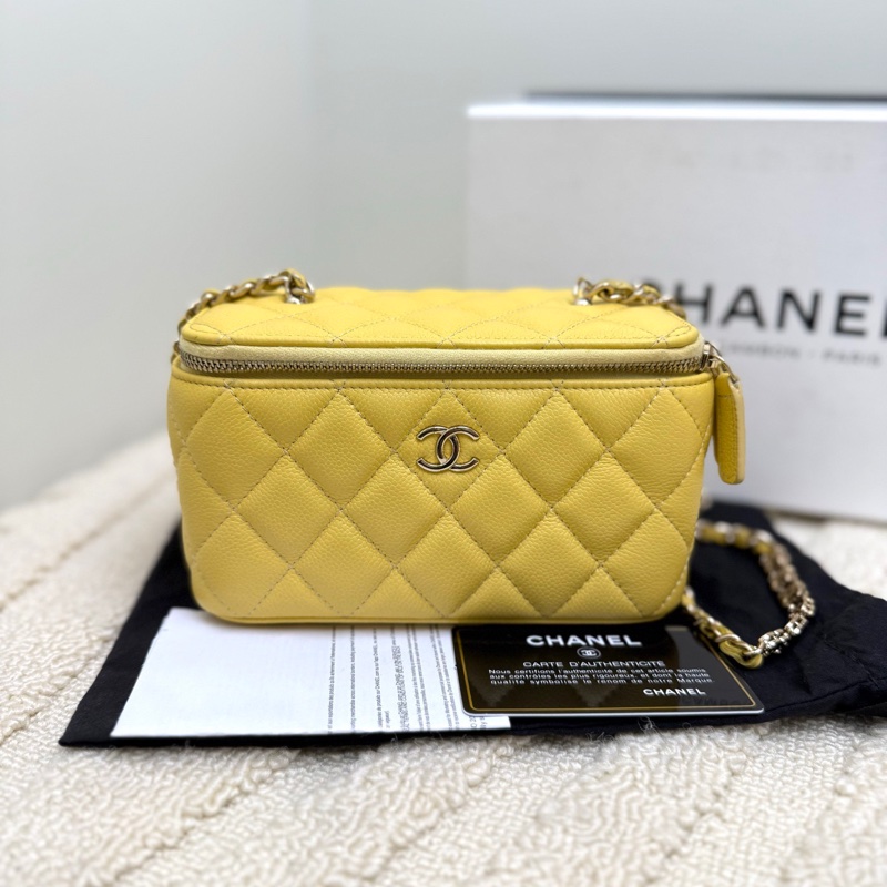 Chanel Vanity case 化妝長盒子單肩包 小雞黃淺金扣魚子醬牛皮-0