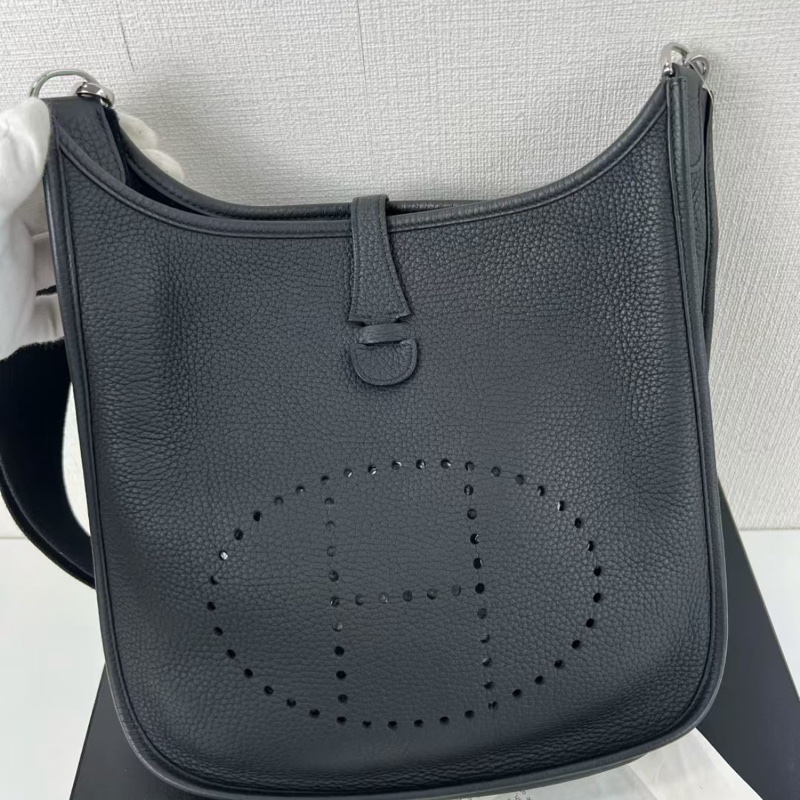 Hermes 黑色evelyne29-1