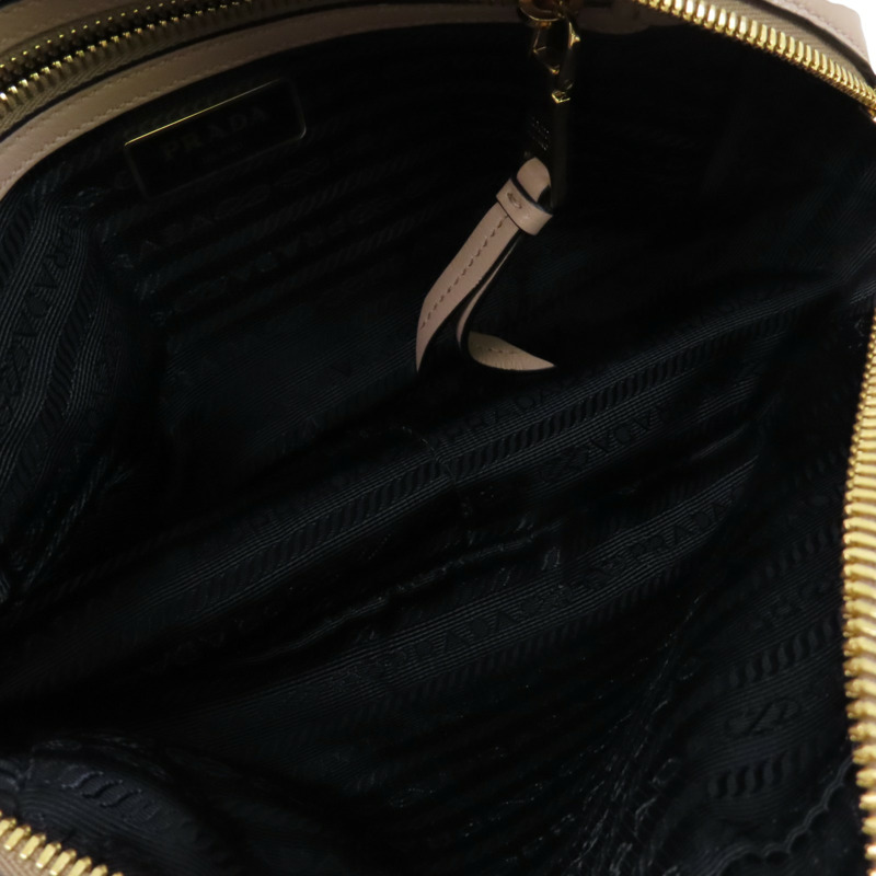 PRADA 牛皮皮革Camera Bag金扣件肩背袋-4
