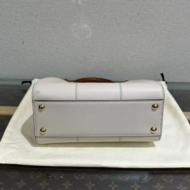 ✨FENDI peekaboo鱷魚壓紋手提斜背包23*17*10 99新配件塵袋-3