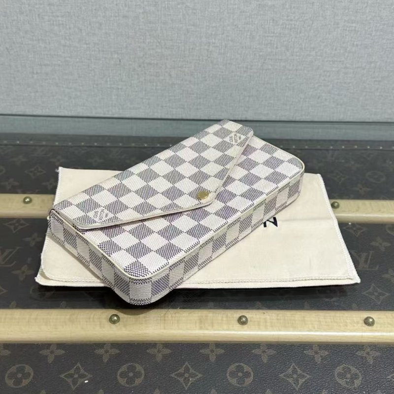 ✨LV 白棋盤格三合一肩背斜背鍊條包 21*12*3 99新配件塵袋盒子購證-2