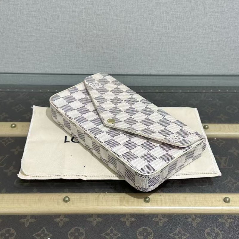 ✨LV 白棋盤格三合一肩背斜背鍊條包 21*12*3 99新配件塵袋盒子購證-4