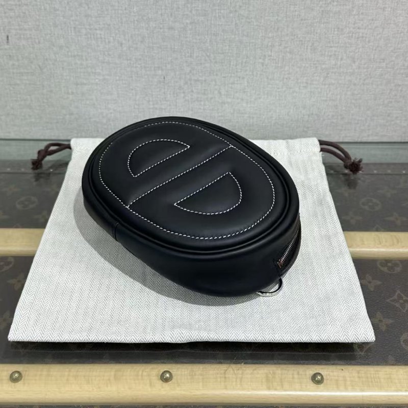 ✨HERMES 黑銀豬鼻子 in the loop腰包18*14*4 全新配件塵袋盒子-3