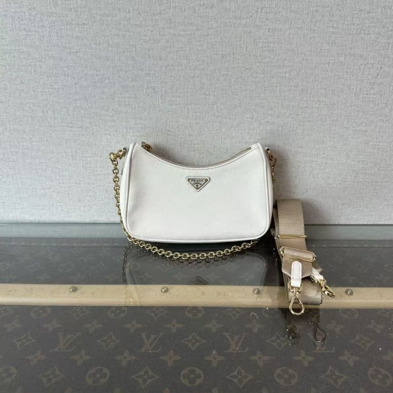 ✨PRADA 白色十字紋牛皮三合一 mini肩背斜背包 18*9*5 99新配件塵袋-0