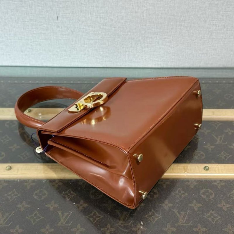 ✨FERRAGAMO 金棕色金扣小號博物館手提斜背包 20*18*9 98新配件塵袋-2