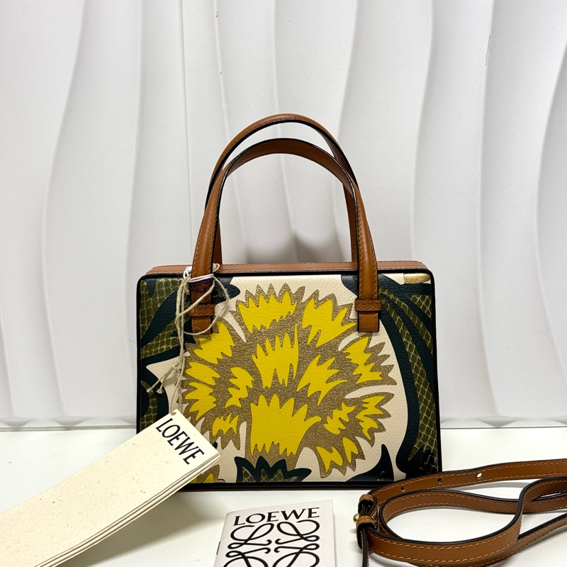 LOEWE / 羅意威 限量Postal 藝術家聯名系列 夾子包-6