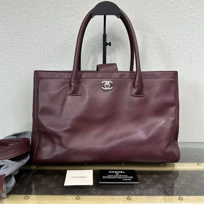 ✨CHANEL cerf 托特包35*23.5*14 98新配件塵袋保卡-0