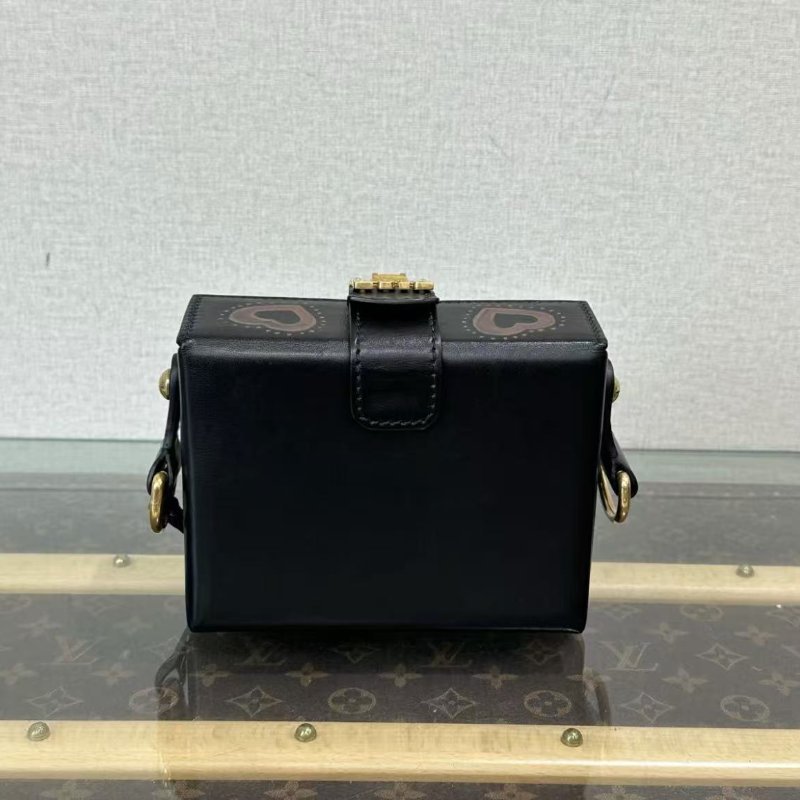 ✨DIOR 限量款手繪天蠍座盒子包17*13*6 98新配件:塵袋-5