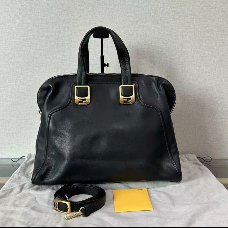 ✨FENDI 黑金手提斜背包38*26*16 99新配件塵袋-0