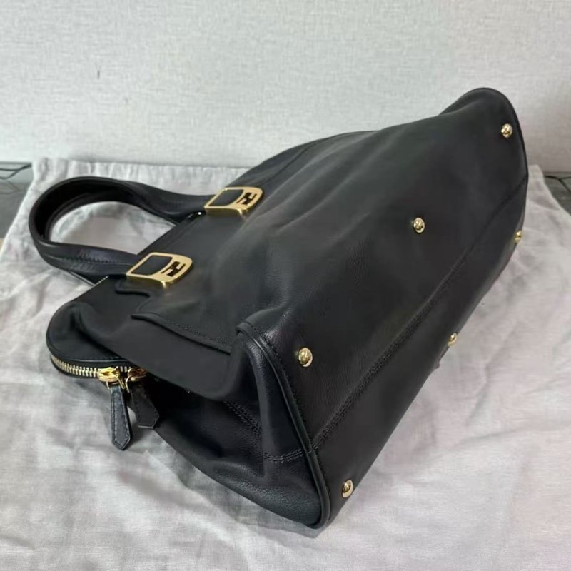 ✨FENDI 黑金手提斜背包38*26*16 99新配件塵袋-2
