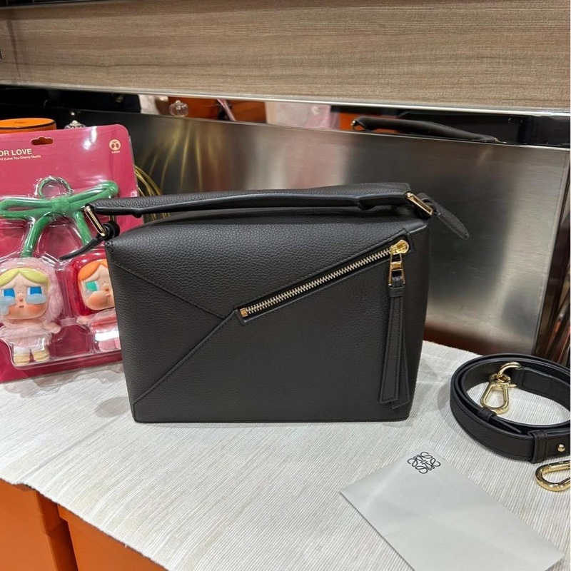 Loewe puzzle edge small 牛皮-4