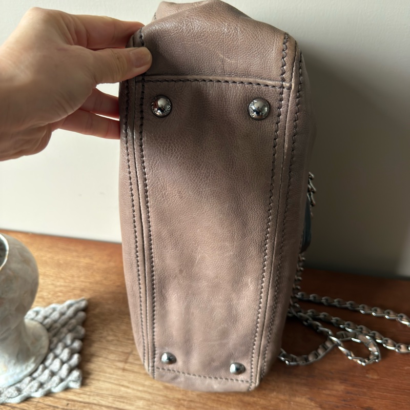 PRADA Glace 牛皮鏈帶包-11