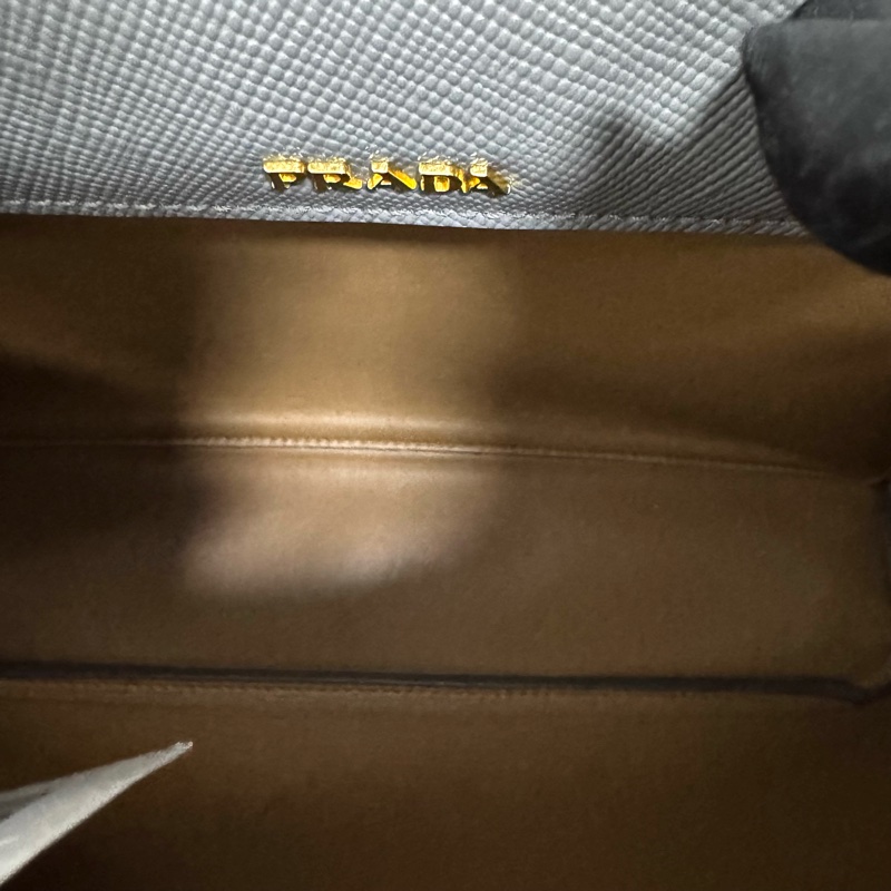 Prada / 普拉達 錫器灰配金棕手柄 經典Double-9