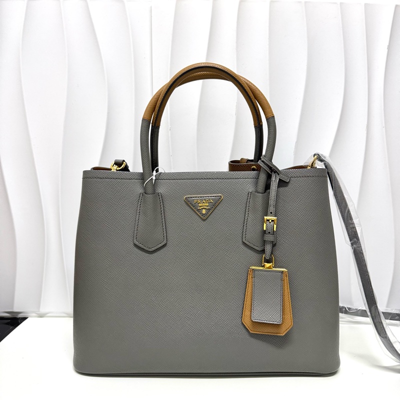 Prada / 普拉達 錫器灰配金棕手柄 經典Double-6