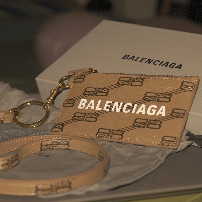 BALENCIAGA BB Monogram 卡片夾/零錢包 附掛繩-10