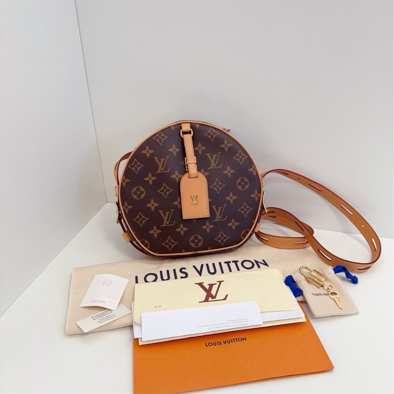 🈶購證LV 路易威登 老花軟圓餅 中號 肩背包 斜背包 22*20*7 cm-2