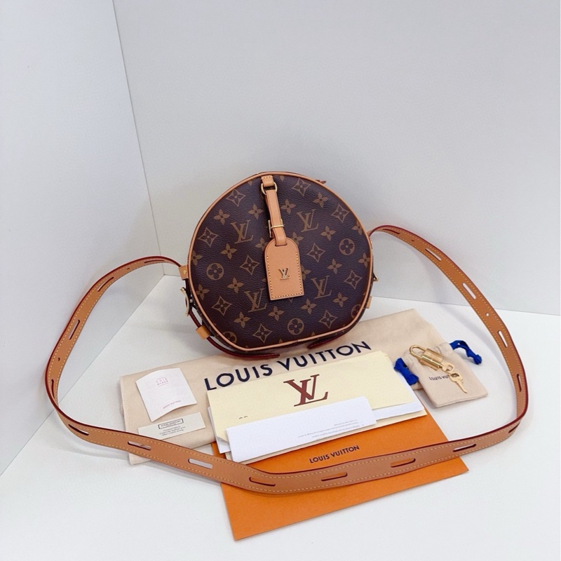 🈶購證LV 路易威登 老花軟圓餅 中號 肩背包 斜背包 22*20*7 cm-6