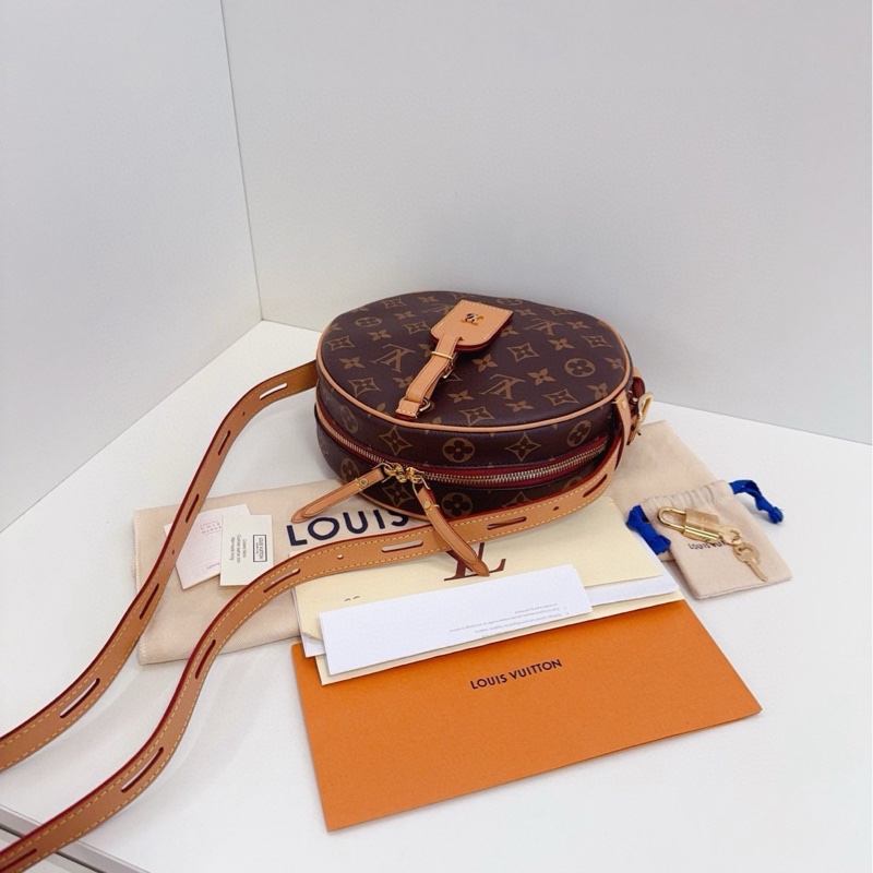 🈶購證LV 路易威登 老花軟圓餅 中號 肩背包 斜背包 22*20*7 cm-8