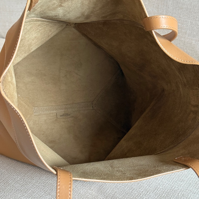 LOEWE 羅威 Puzzie Fold Tote 中款 亮面牛皮 折疊托特-8